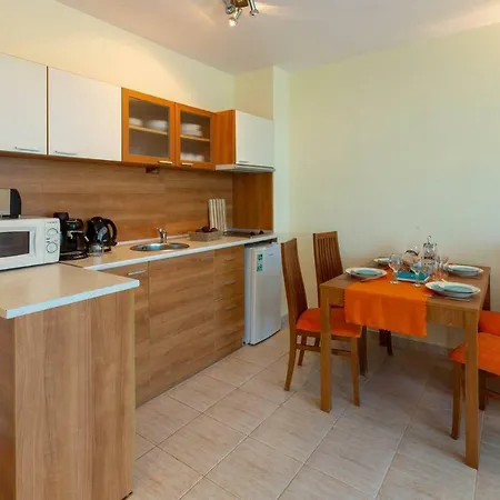 Studio In Polo With Kitchen Wifi Dv Апартамент *