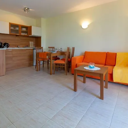 Studio In Polo With Kitchen Wifi Dv Слънчев бряг